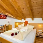 Aparthotel Alpendiamant Wachter Gmbh