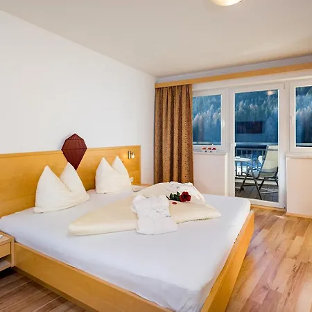Alpendiamant Wachter Gmbh Aparthotel 4*