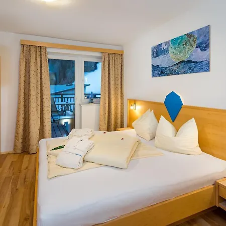 Hotel apartamentowy Alpendiamant Wachter Gmbh