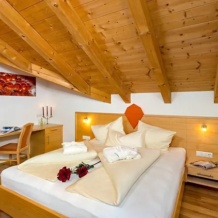 Hotel apartamentowy Alpendiamant Wachter Gmbh